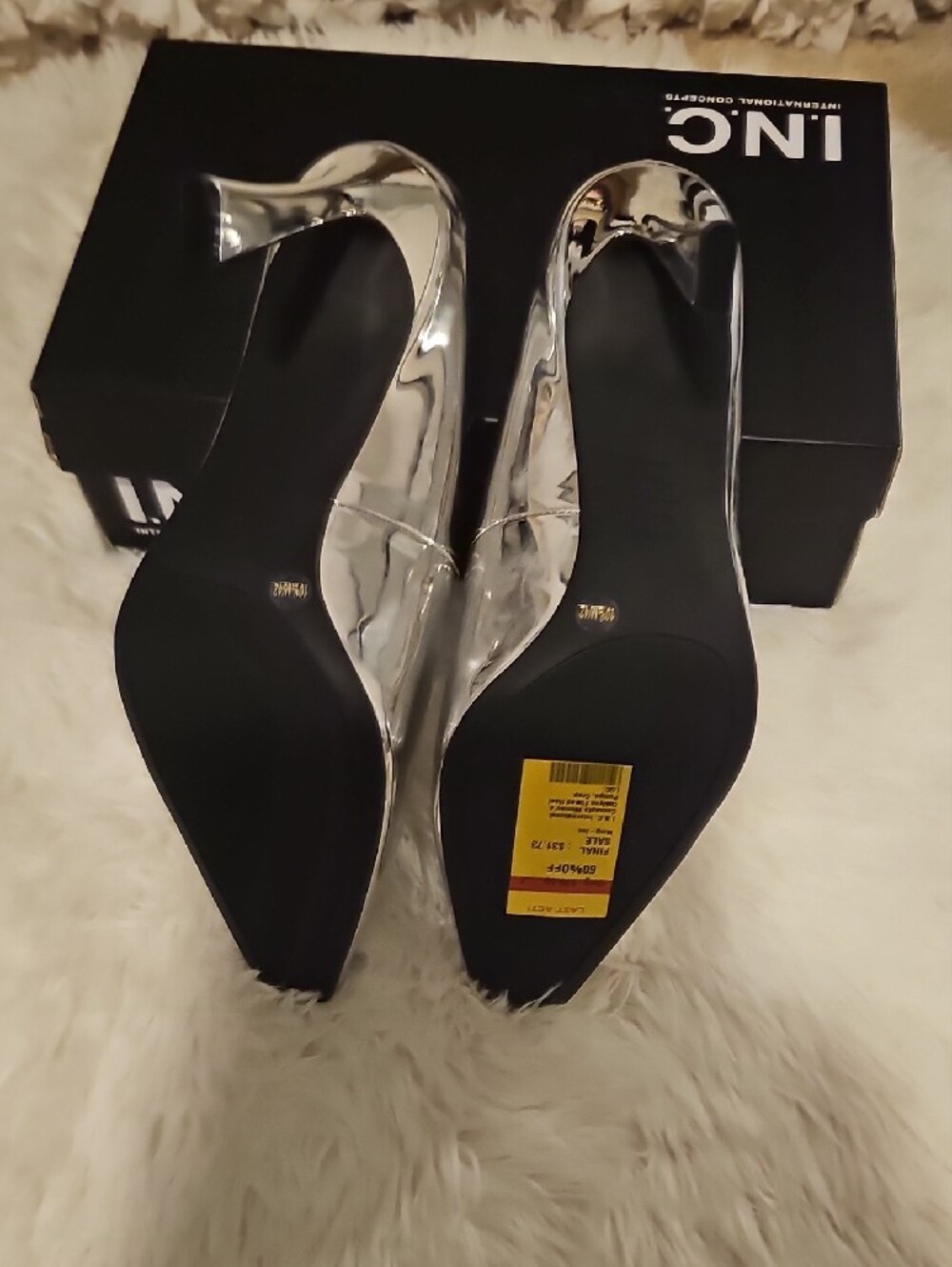 INC International Concepts Metallic Silver Pointed Toe Pumps - Picture 4 of 9
